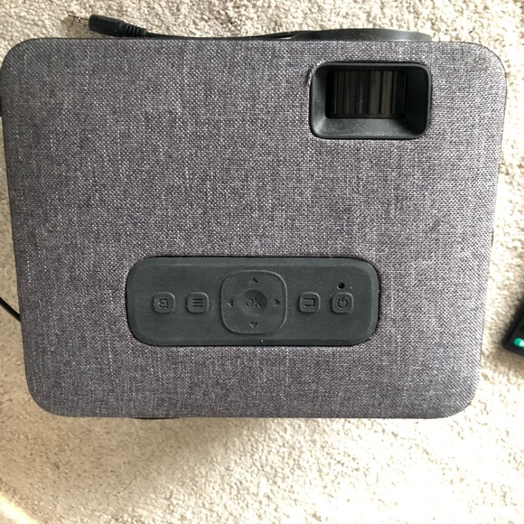 Portable Projector - Picture 2 of 3